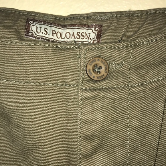 Boys U.S. POLO ASSN. cargo shorts - Picture 2 of 4